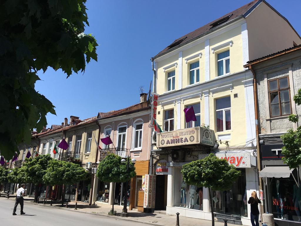 Hotel Anhea Veliko Tŭrnovo Exterior foto