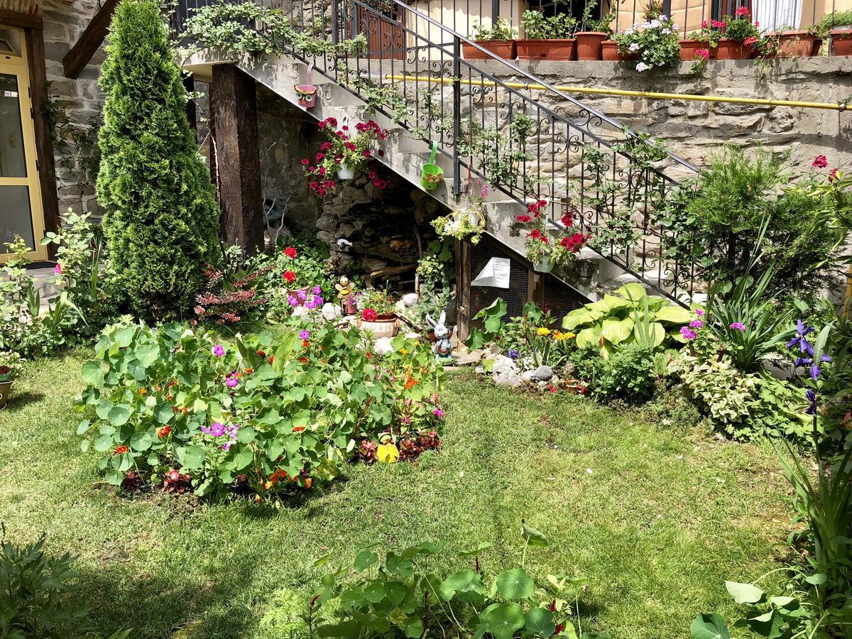 Hotel Anhea Veliko Tŭrnovo Exterior foto